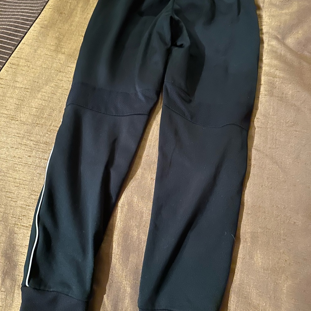 Under Armor Performance Joggers - Picture 2 of 6